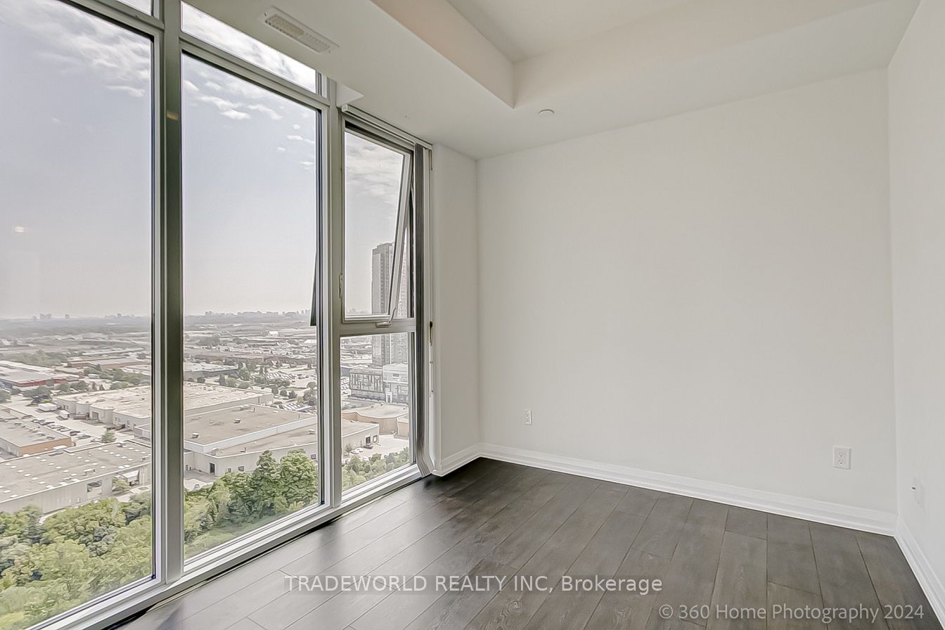 7895 JANE St, unit 2515 for sale - image #13