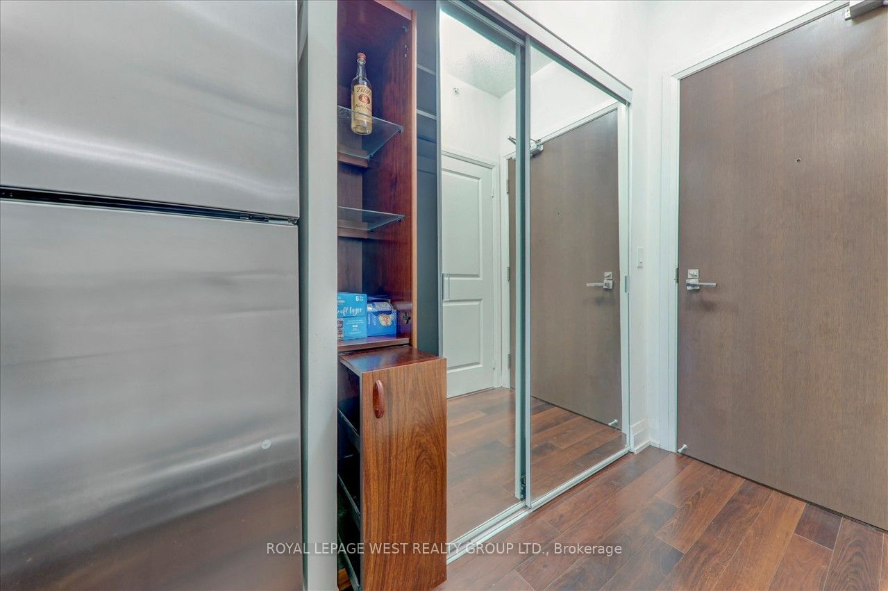 75 North Park Rd, unit 204 for sale - image #18