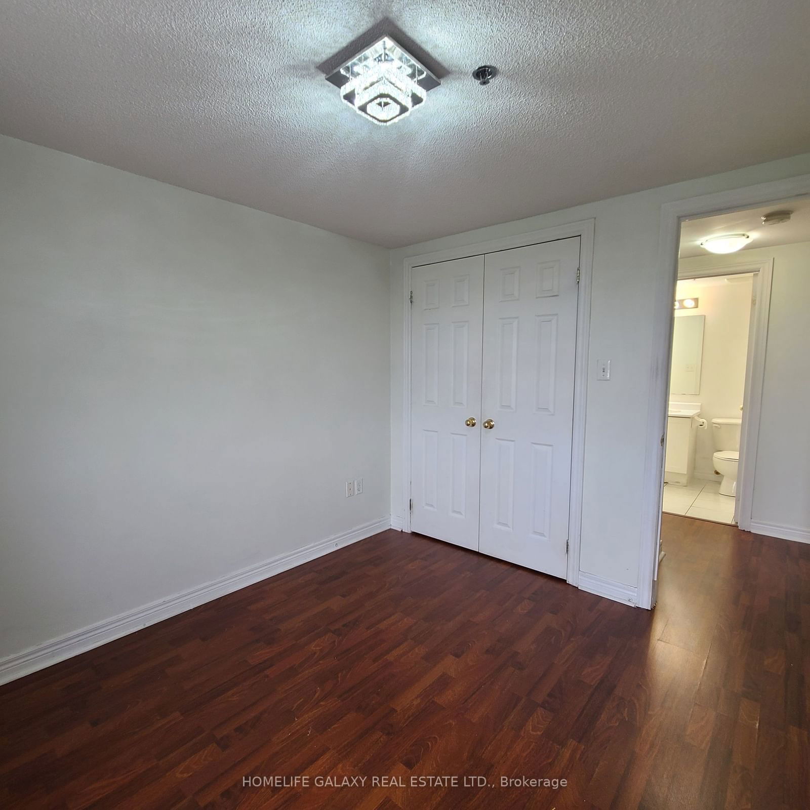 7428 Markham Rd, unit 402 for rent