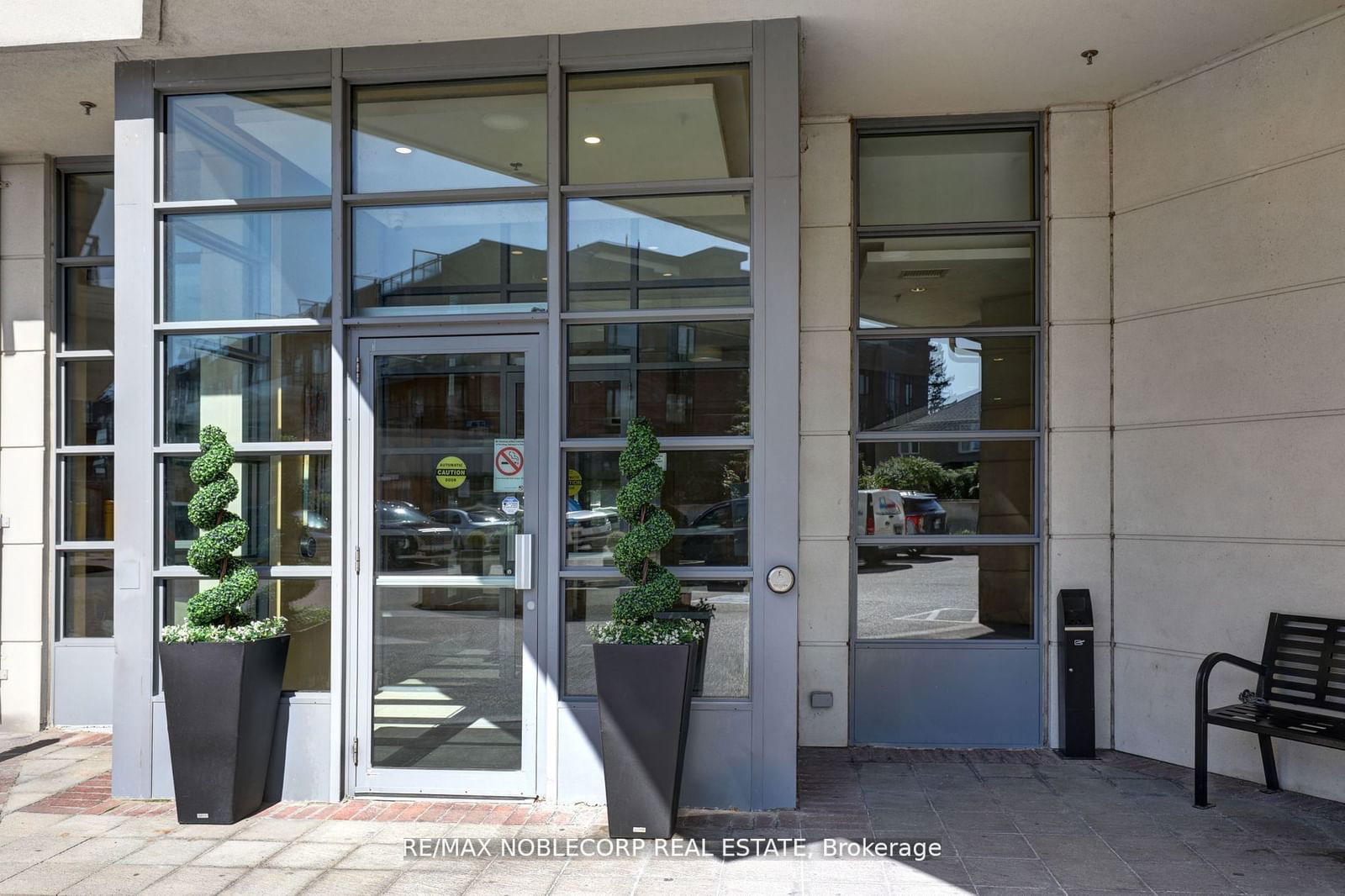 7730 Kipling Ave, unit 907 for sale - image #3