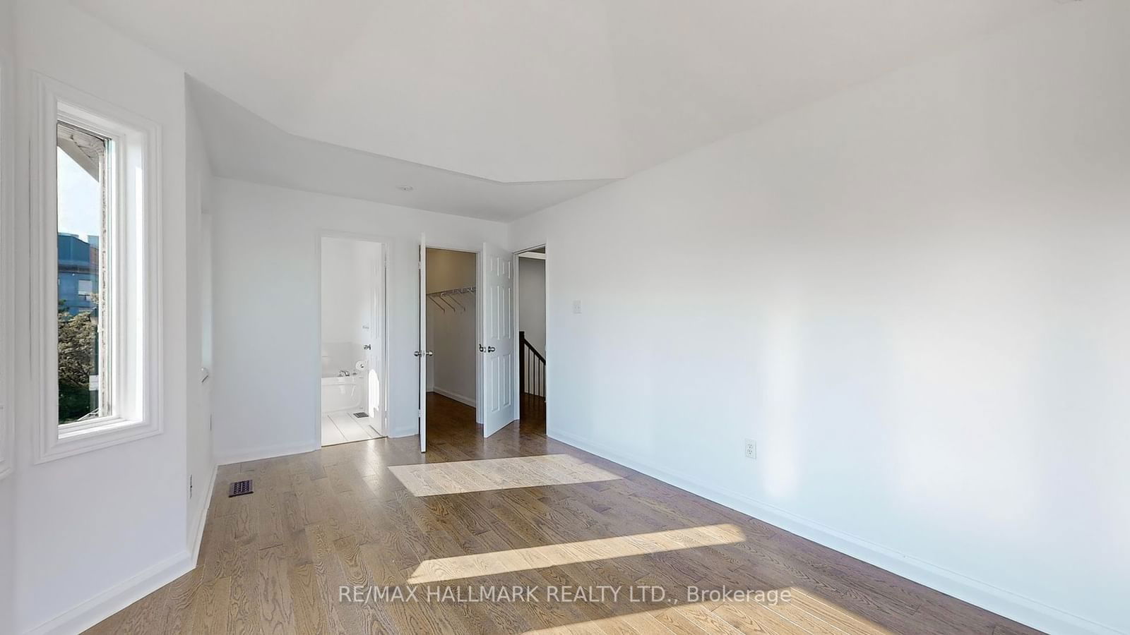 18 Clark Ave W, unit 116 for sale - image #22