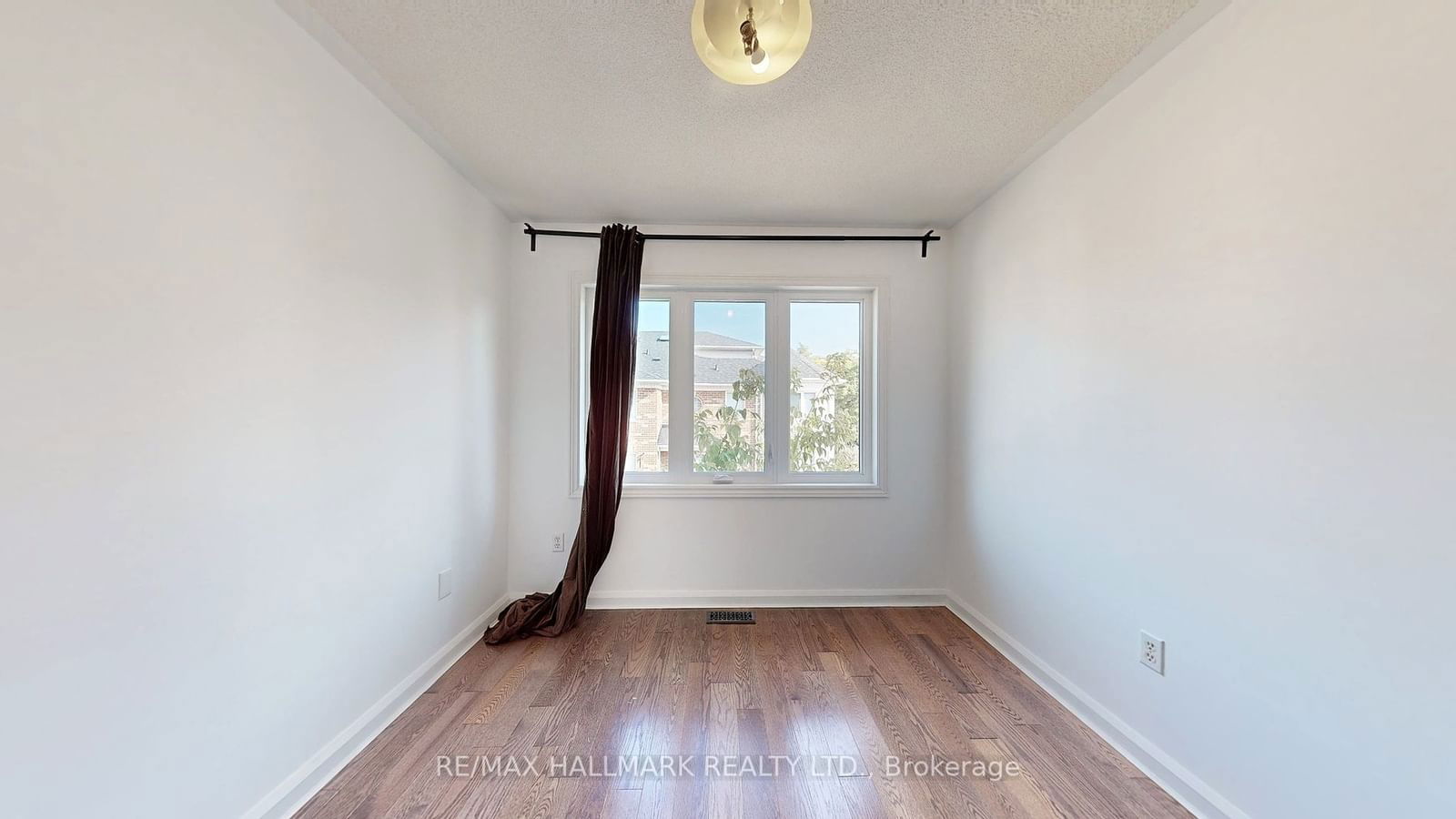 18 Clark Ave W, unit 116 for sale - image #29