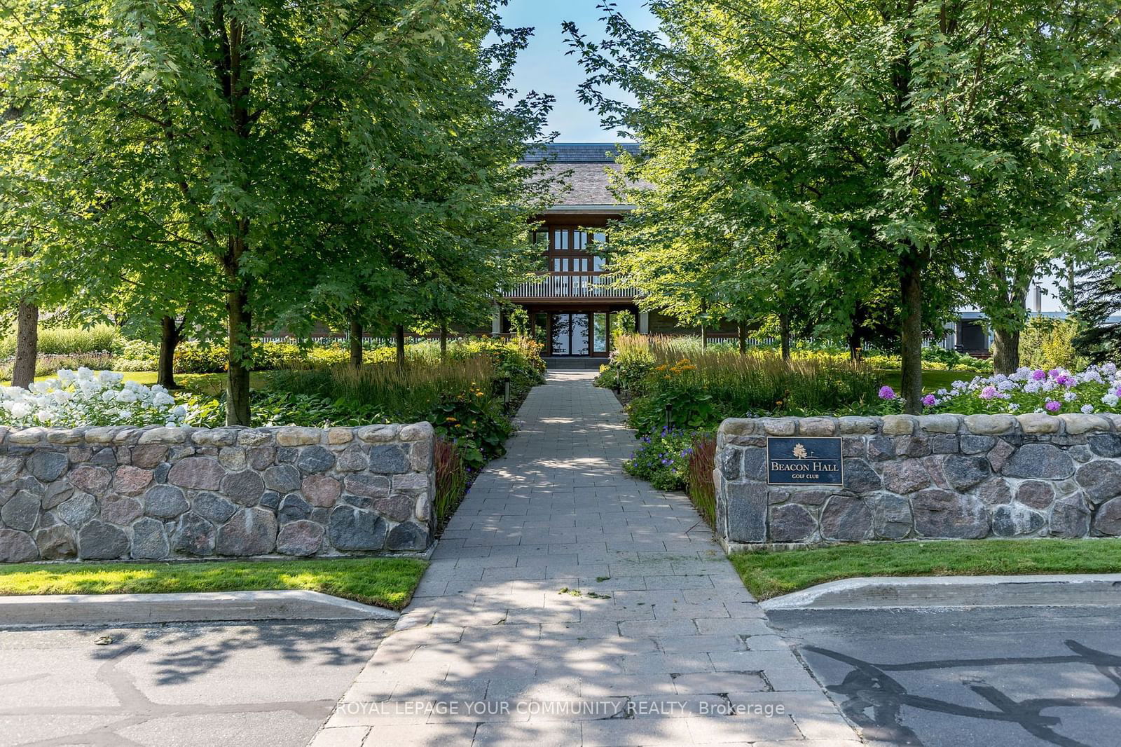 Beacon Hall, Aurora, Toronto