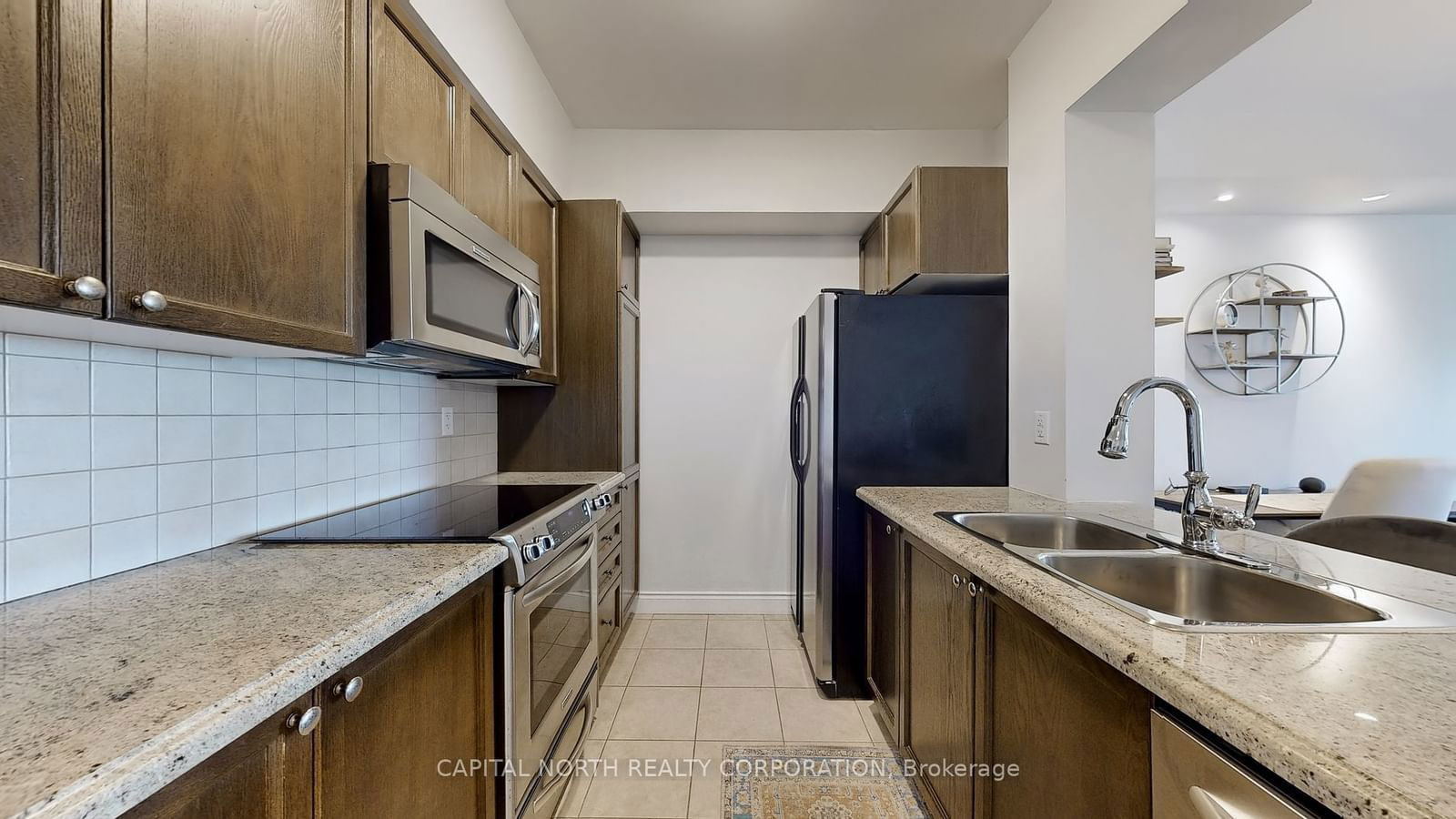 10211 Keele St, unit 216 for sale