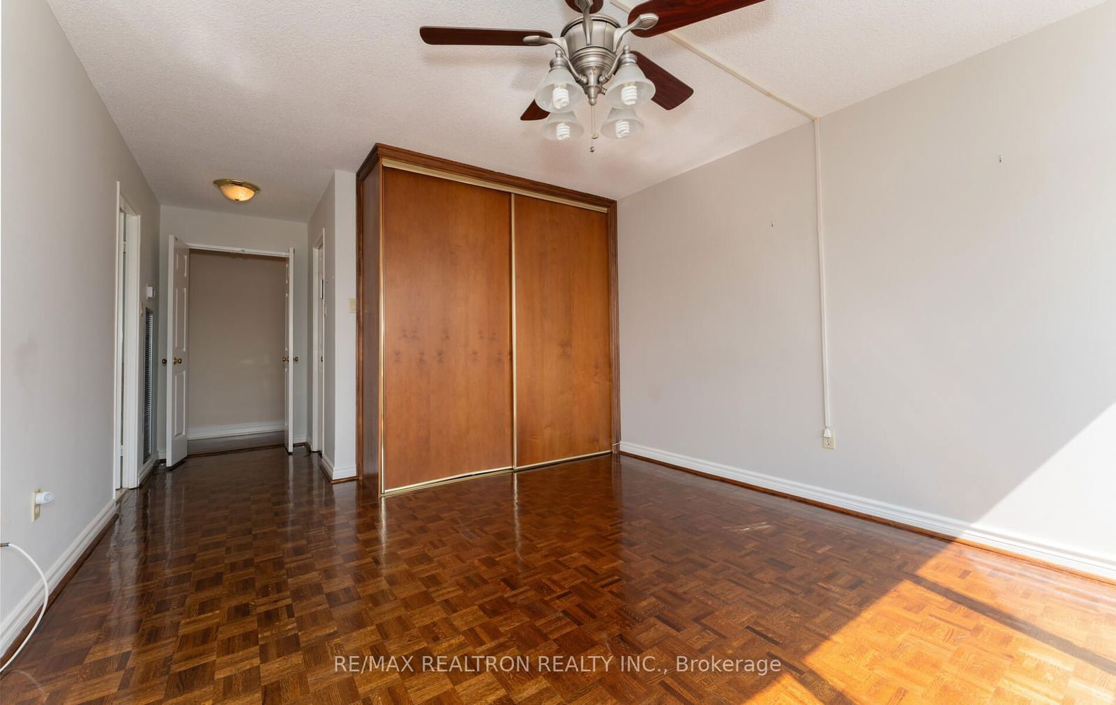 343 Clark Ave W, unit 502 for sale - image #20