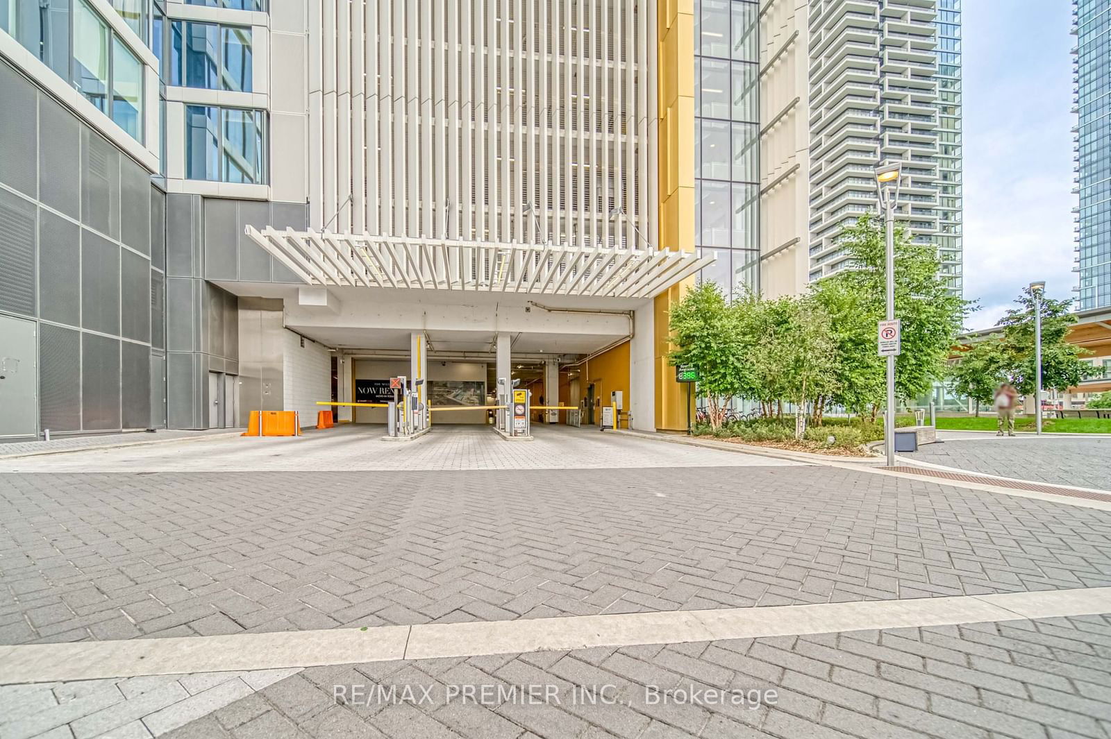 5 Buttermill Ave, unit 603 for sale - image #32