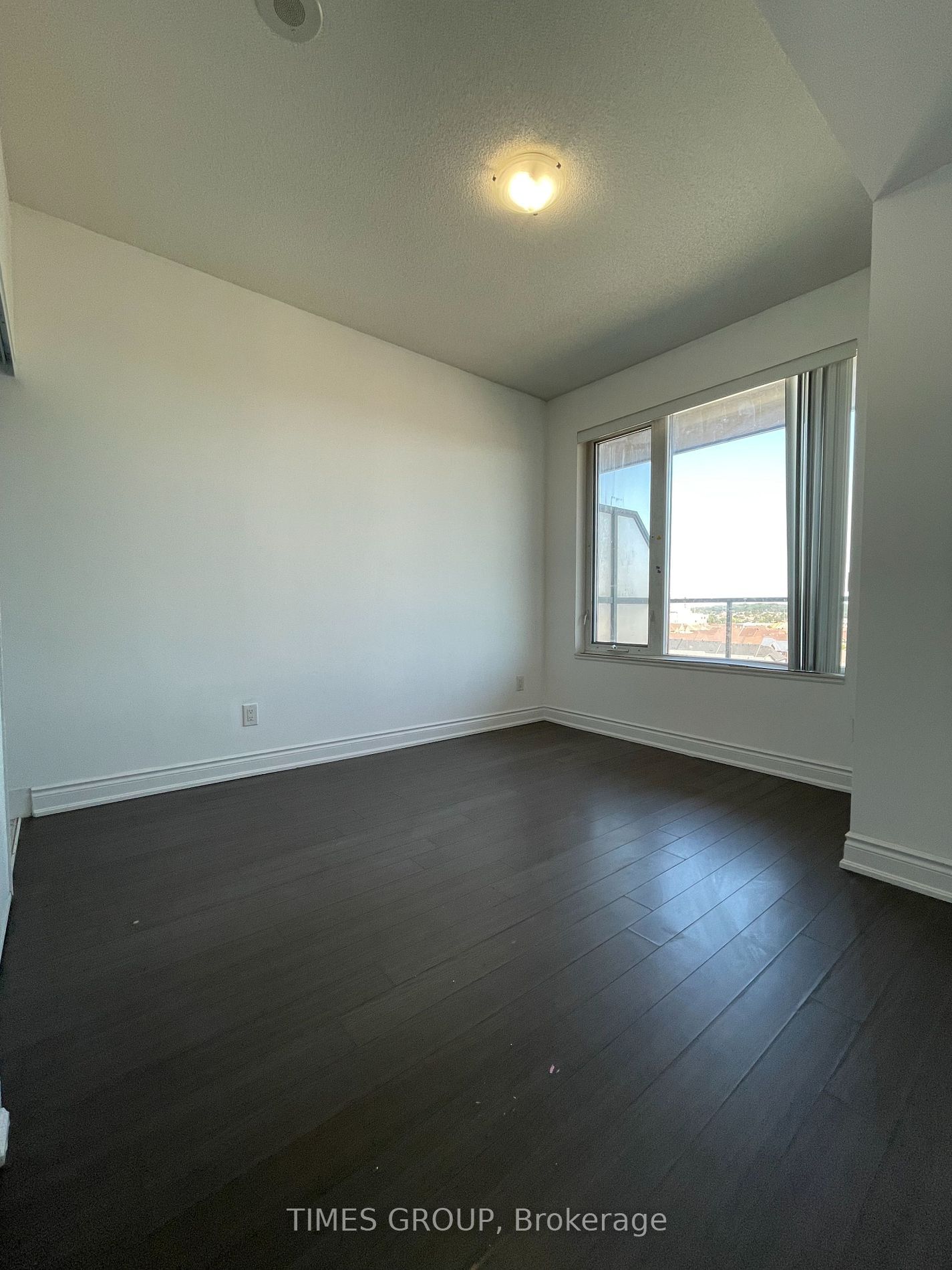 325 South Park Rd, unit 902 for rent