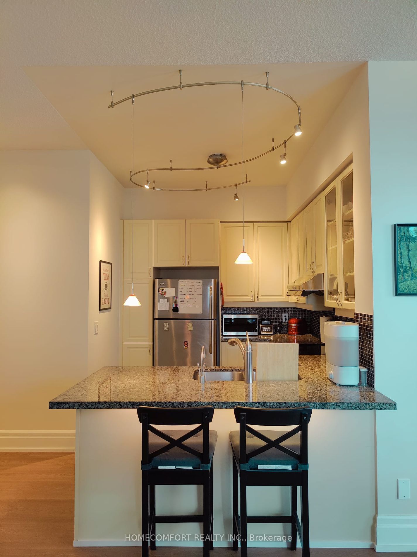 151 Upper Duke Cres, unit 104 for sale - image #6