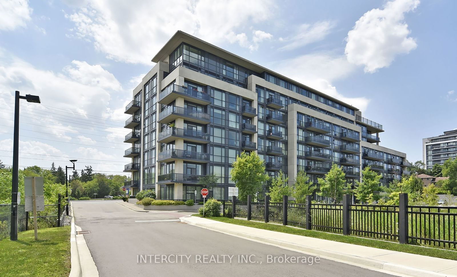 4700 Highway 7, unit 522 for sale - image #1