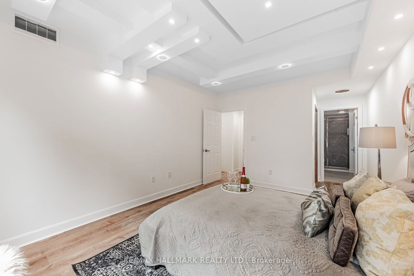 333 Clark Ave W, unit 321 for sale - image #15