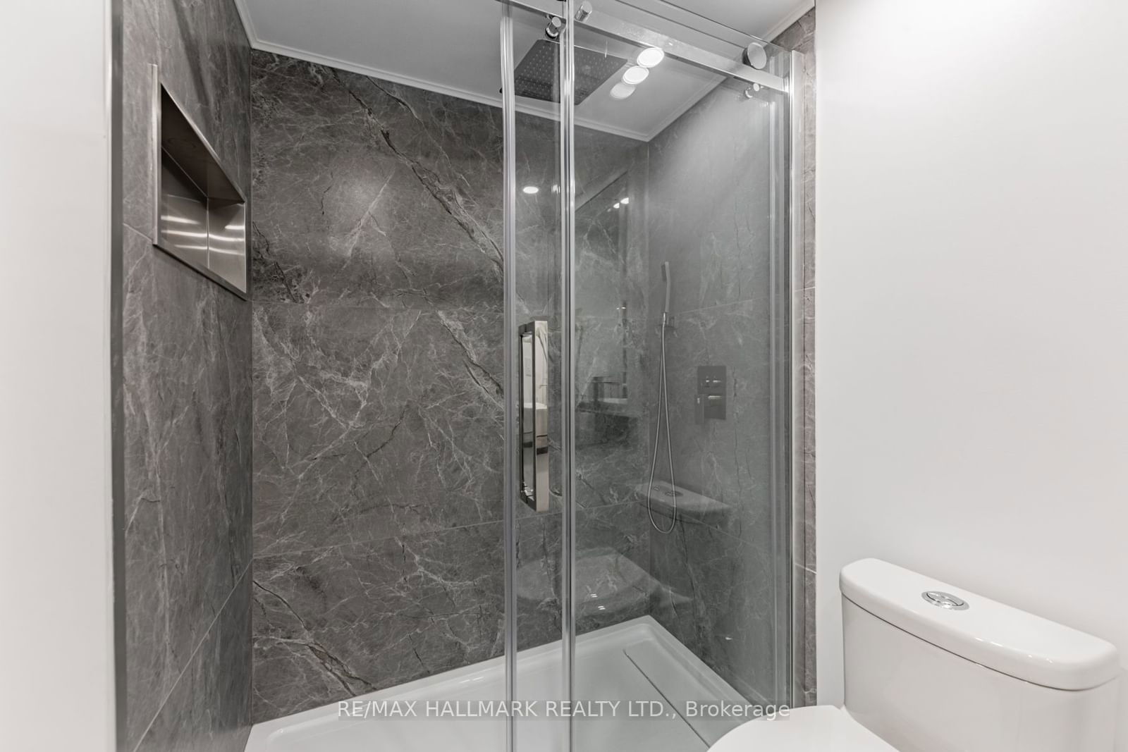 333 Clark Ave W, unit 321 for sale - image #22