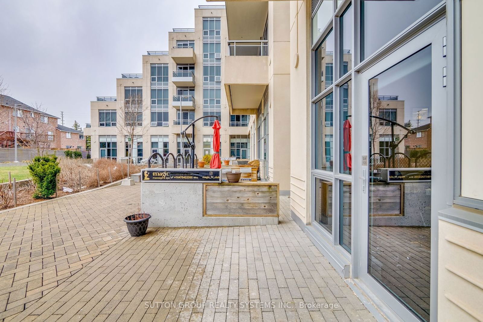 9191 Yonge St, unit Sw-105 for rent - image #33