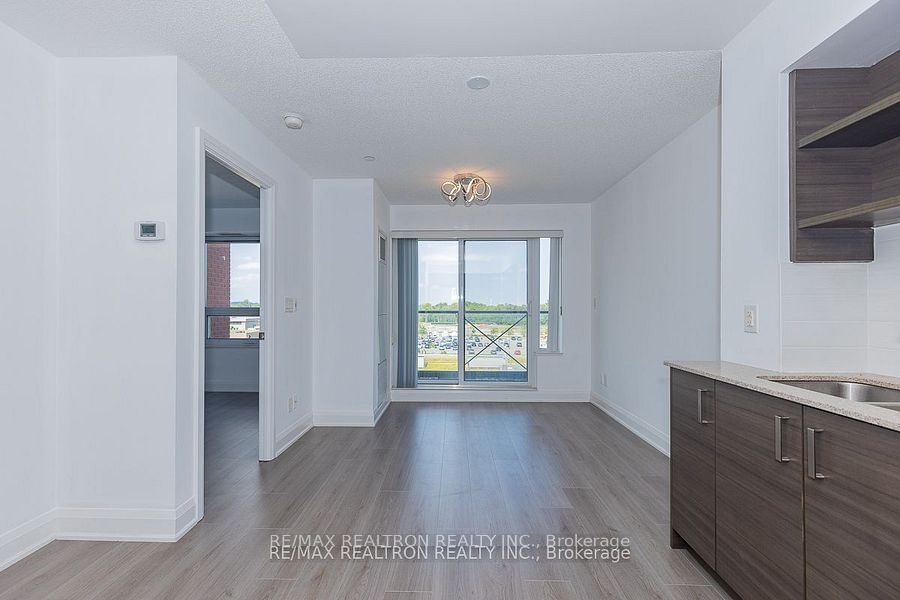 8200 Birchmount Rd, unit 716 for rent - image #14