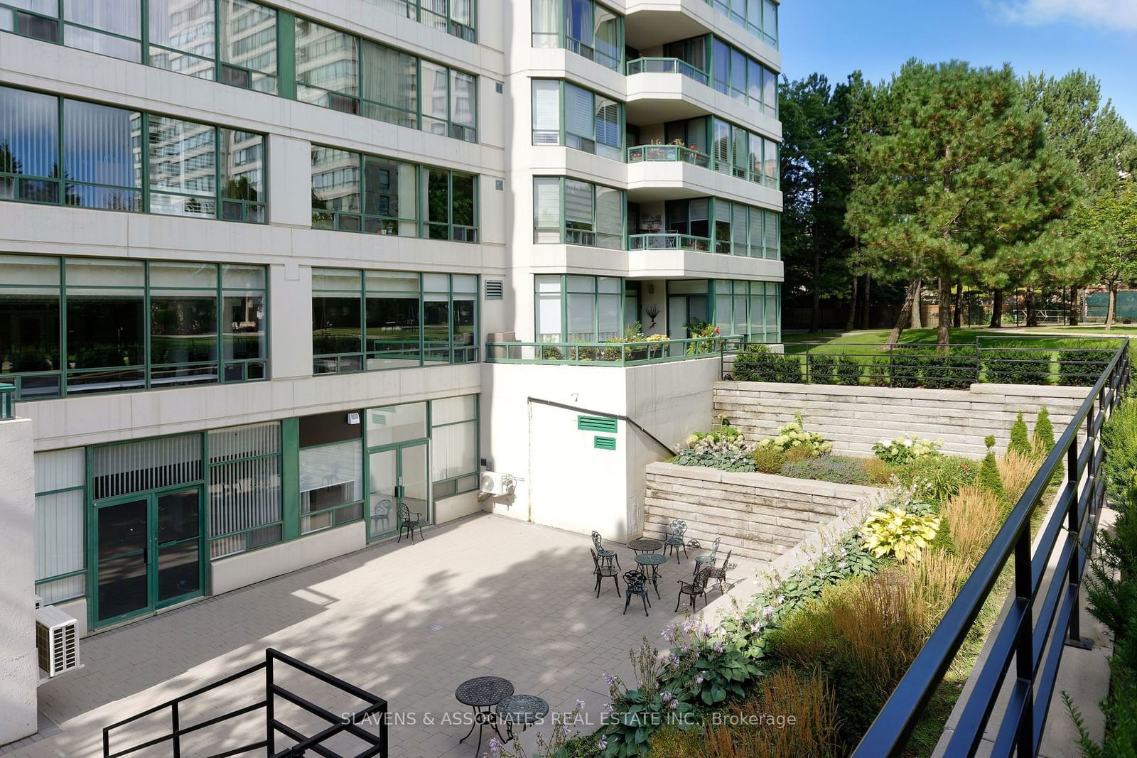 110 Promenade Circ, unit 204 for sale - image #26