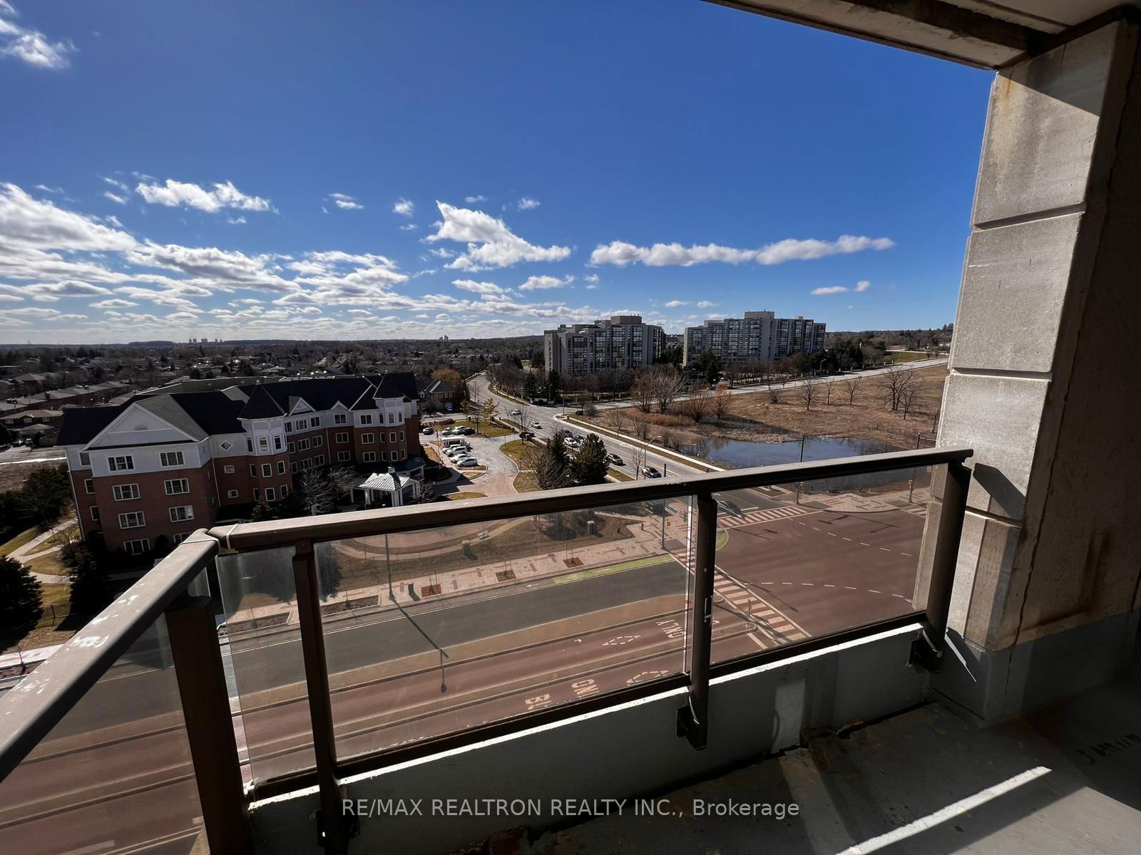 18 Harding Blvd W, unit 926 for rent - image #7