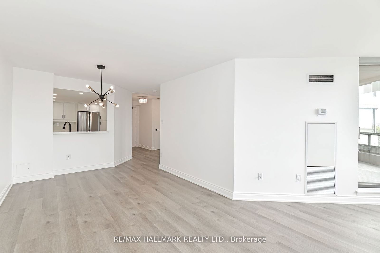 7420 Bathurst St, unit 706 for sale