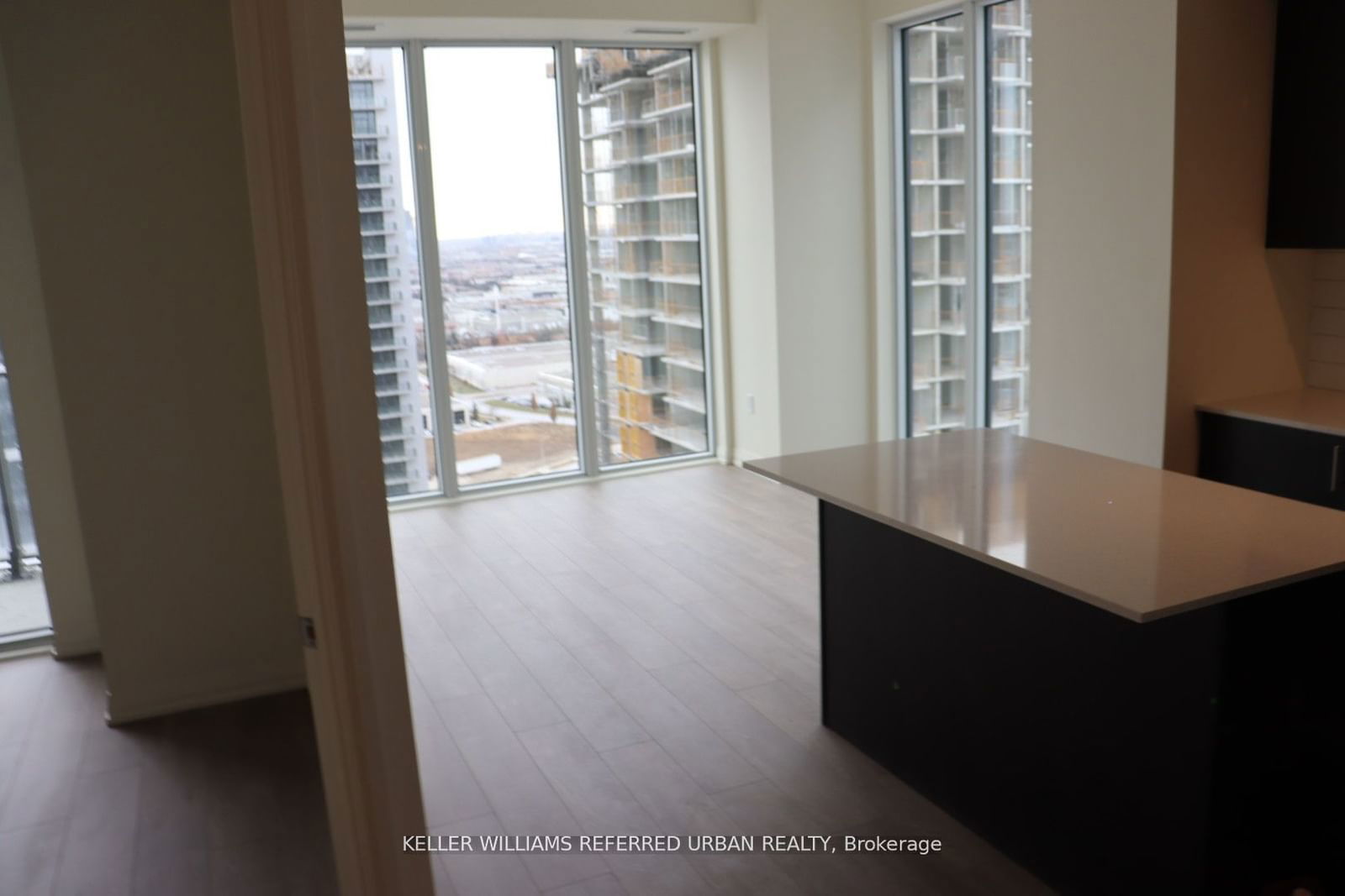 9000 Jane St, unit 2305 for sale - image #3