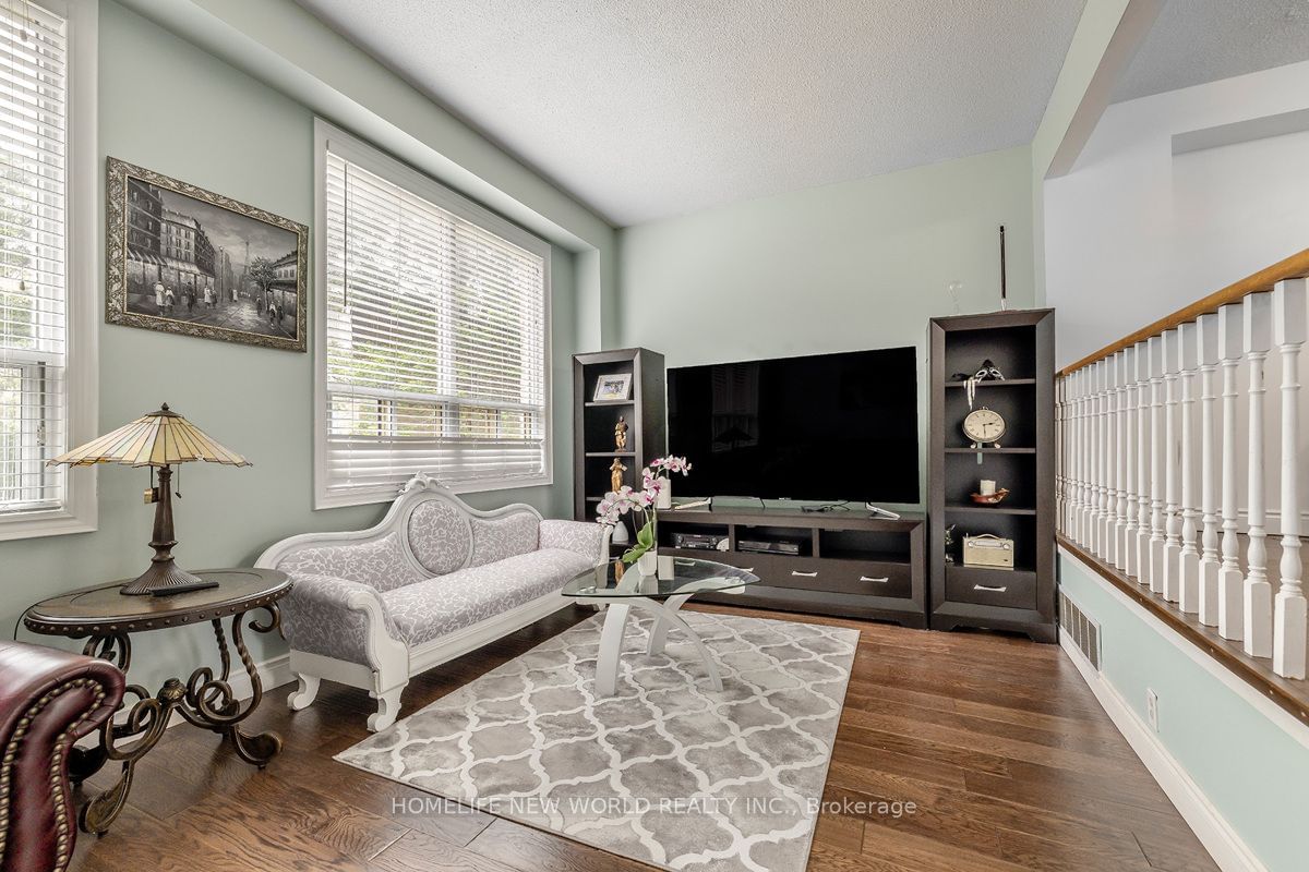 61 Poplar Cres for sale  - image #8