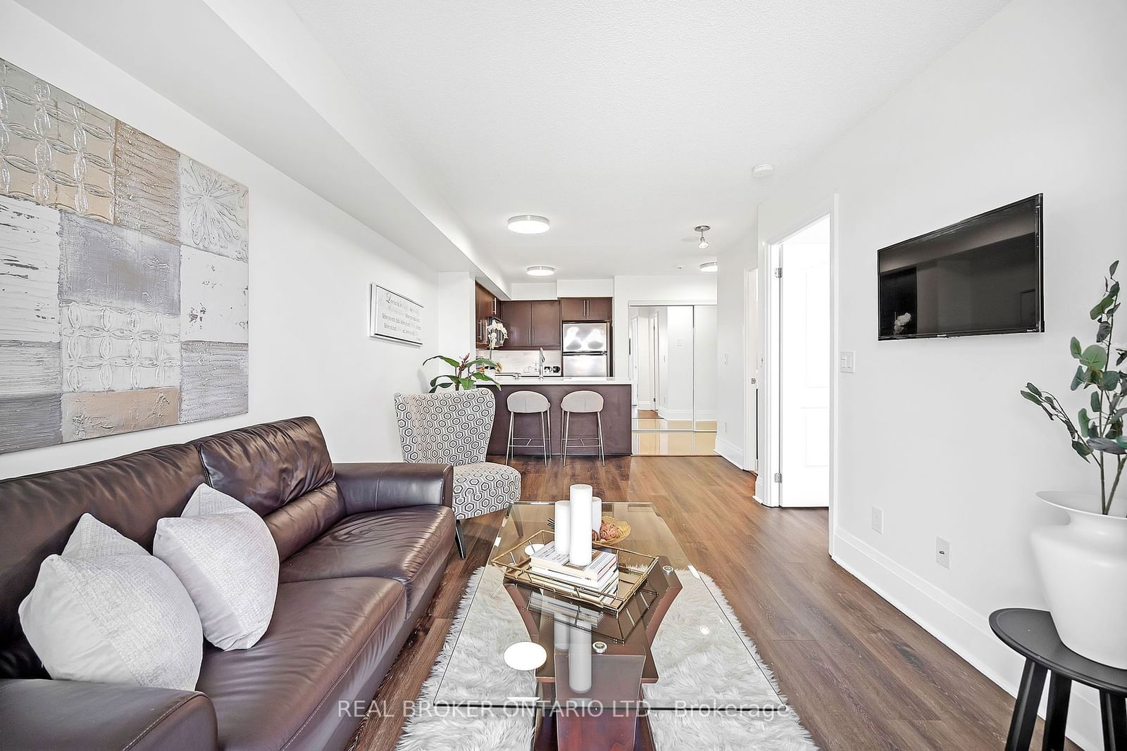 30 North Park Rd, unit 421 for sale - image #17