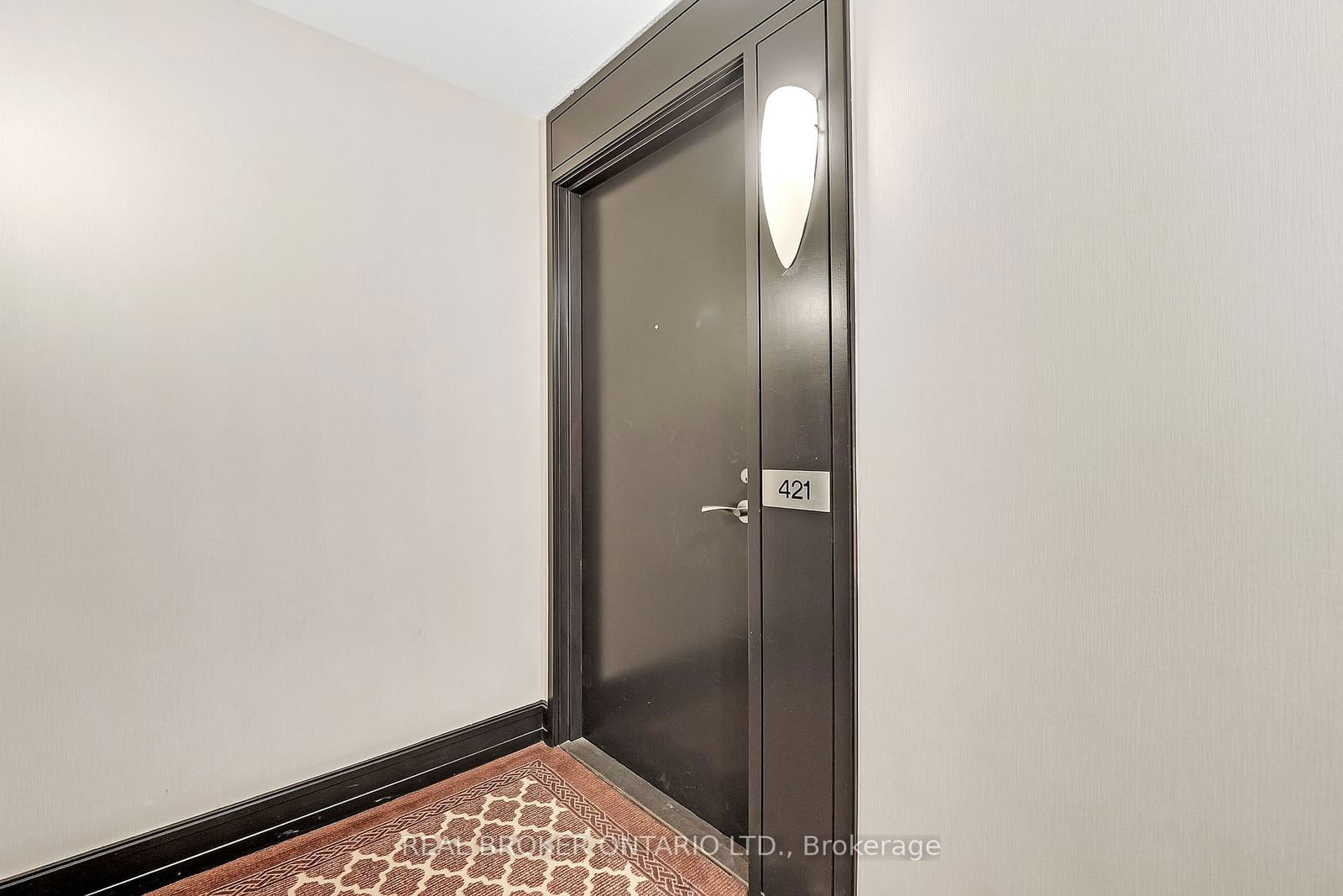 30 North Park Rd, unit 421 for sale - image #5