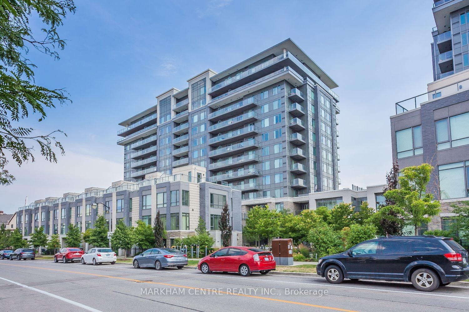 325 South Park Rd, unit Ph07 for sale - image #1