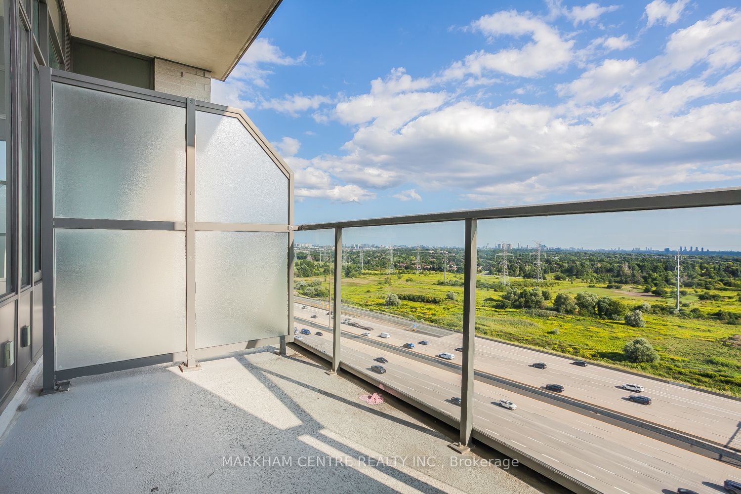 325 South Park Rd, unit Ph07 for sale