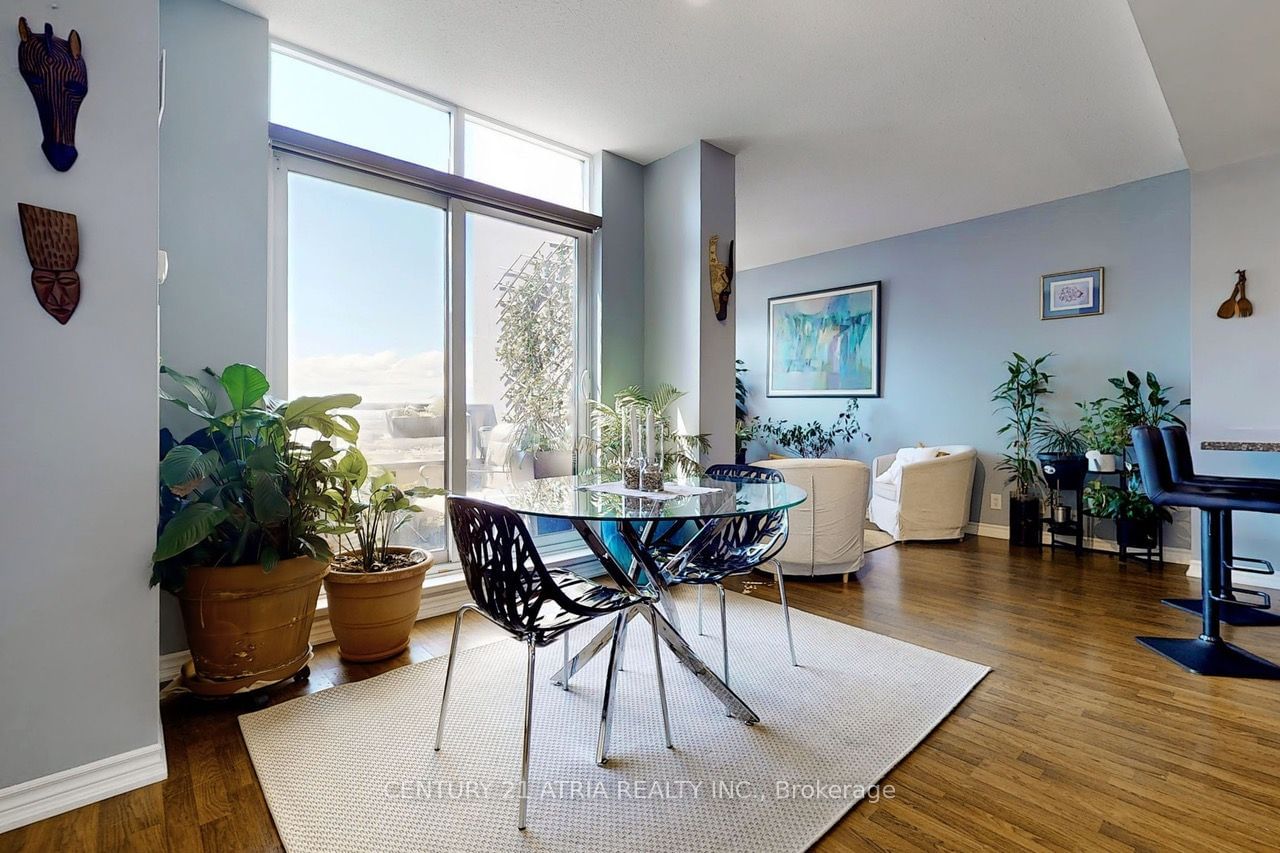 9235 Jane St, unit 1609 for sale - image #5