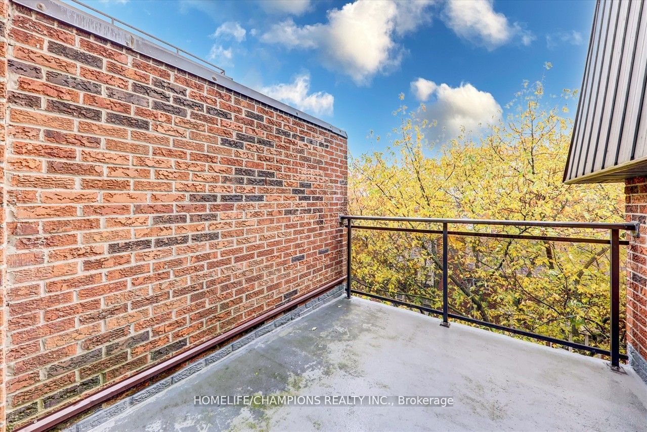 16 Elgin St, unit 325 for sale - image #39