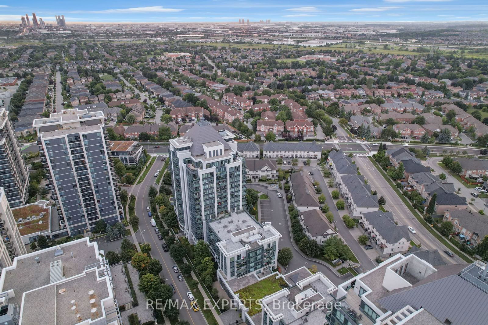 30 North Park Rd, unit 1005 for sale