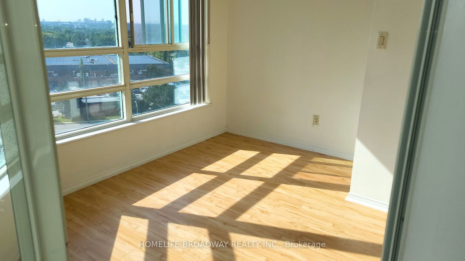 7805 Bayview Ave, unit 1118 for sale - image #5