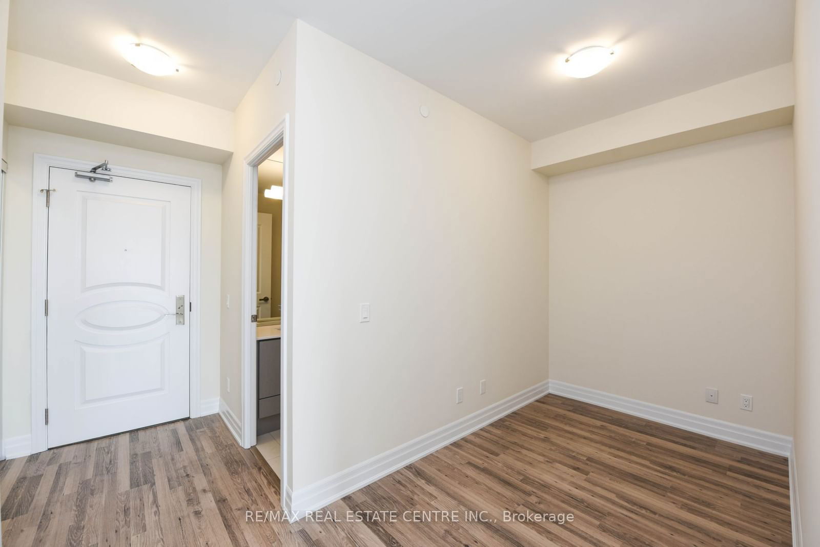 9075 Jane St, unit 508 for rent - image #10