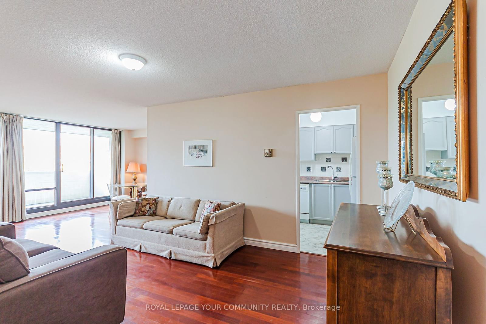 40 Baif Blvd, unit 702 for sale - image #15