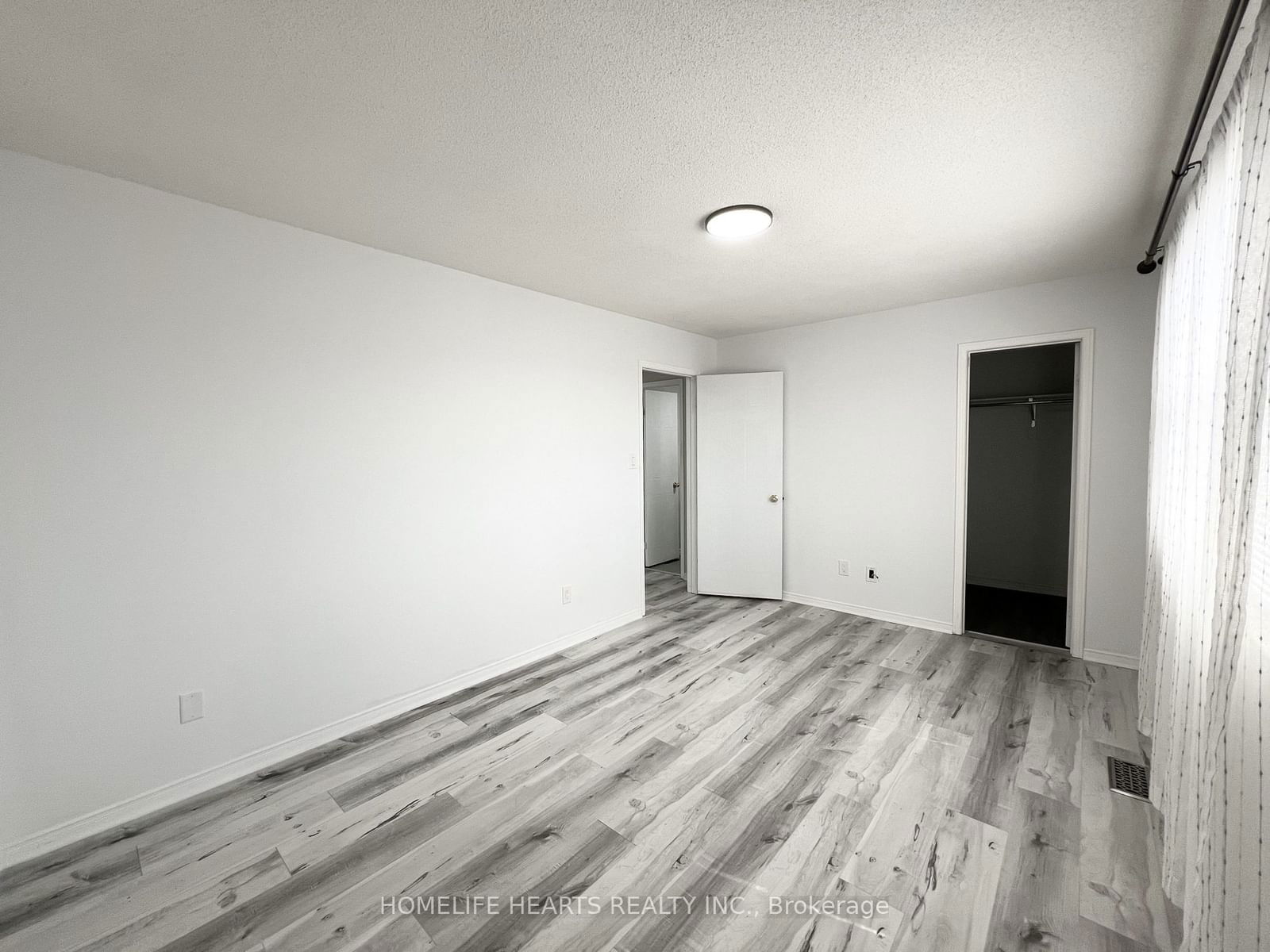 12439 Ninth Line, unit 210 for sale - image #24