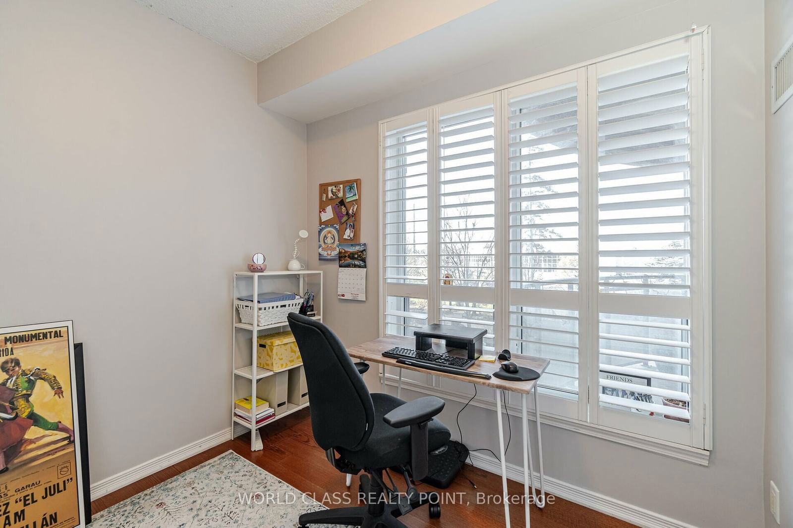 8 Maison Parc Crt, unit 204 for sale - image #27