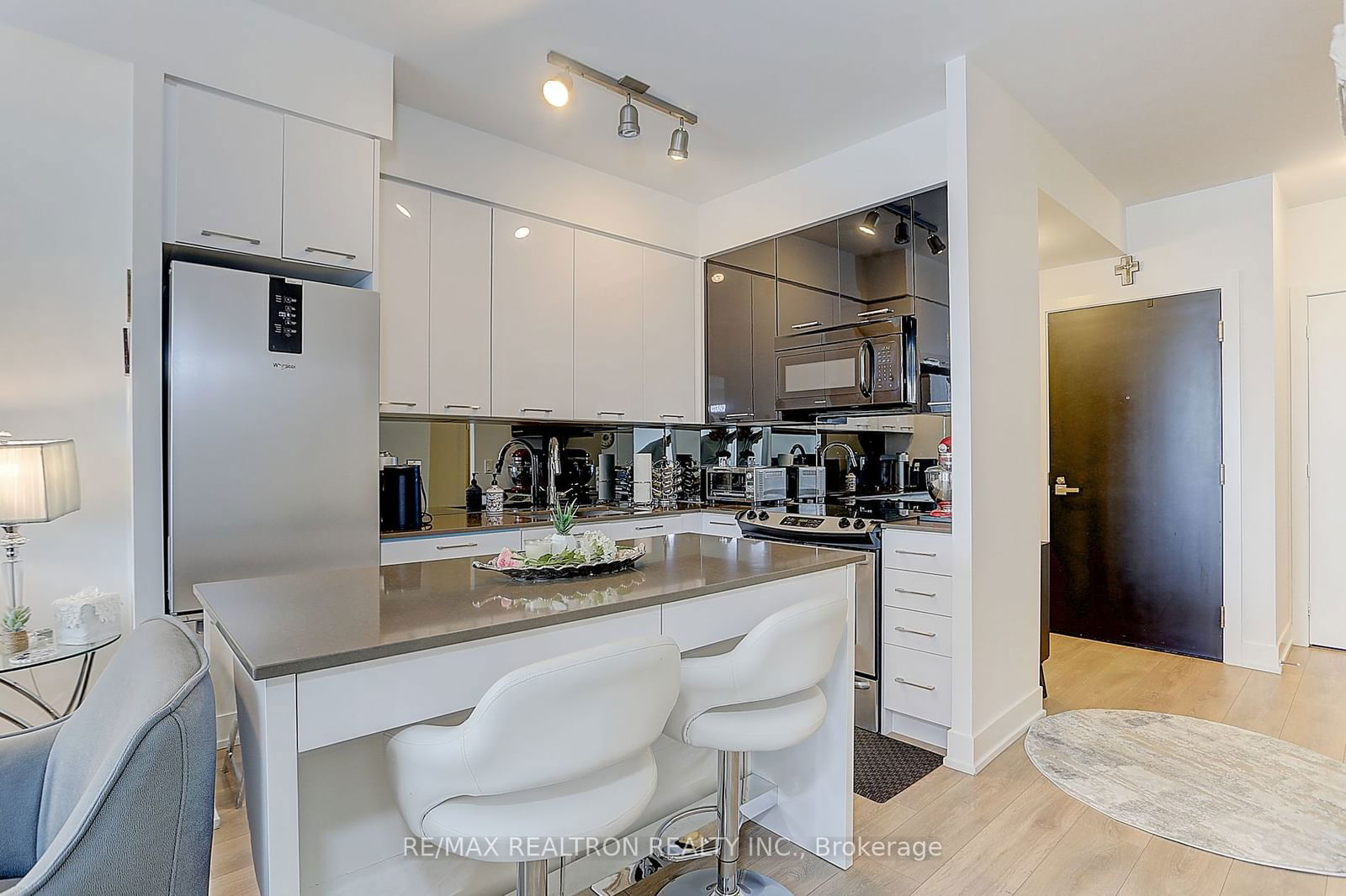 9471 Yonge St, unit 1005 for sale - image #18