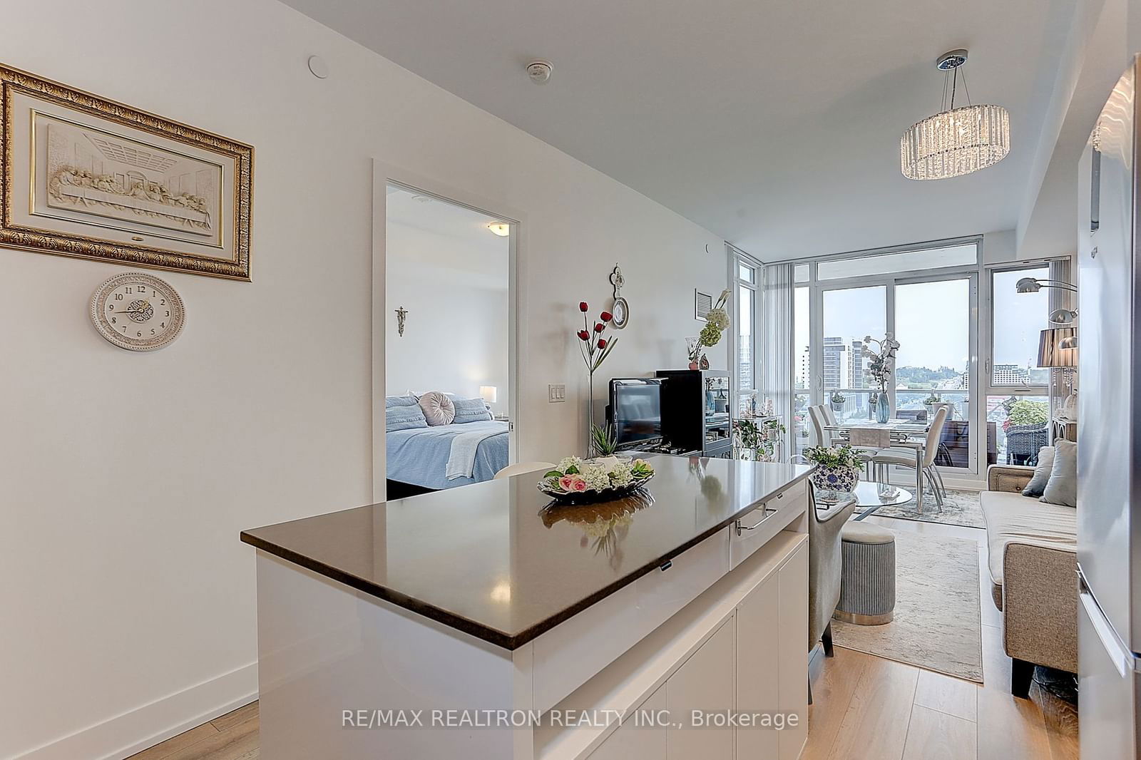 9471 Yonge St, unit 1005 for sale - image #21