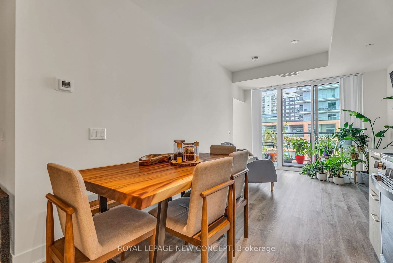 185 Deerfield Rd, unit 301 for sale - image #21