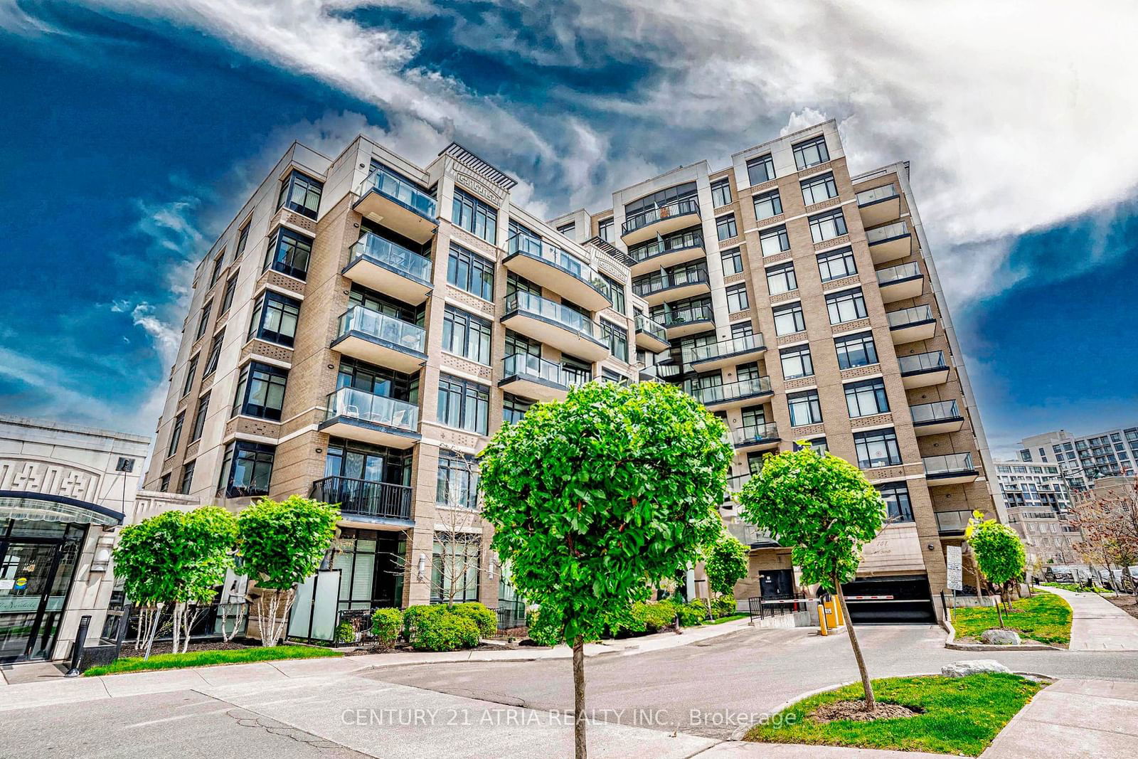 131 Upper Duke Cres, unit 402 for sale - image #2