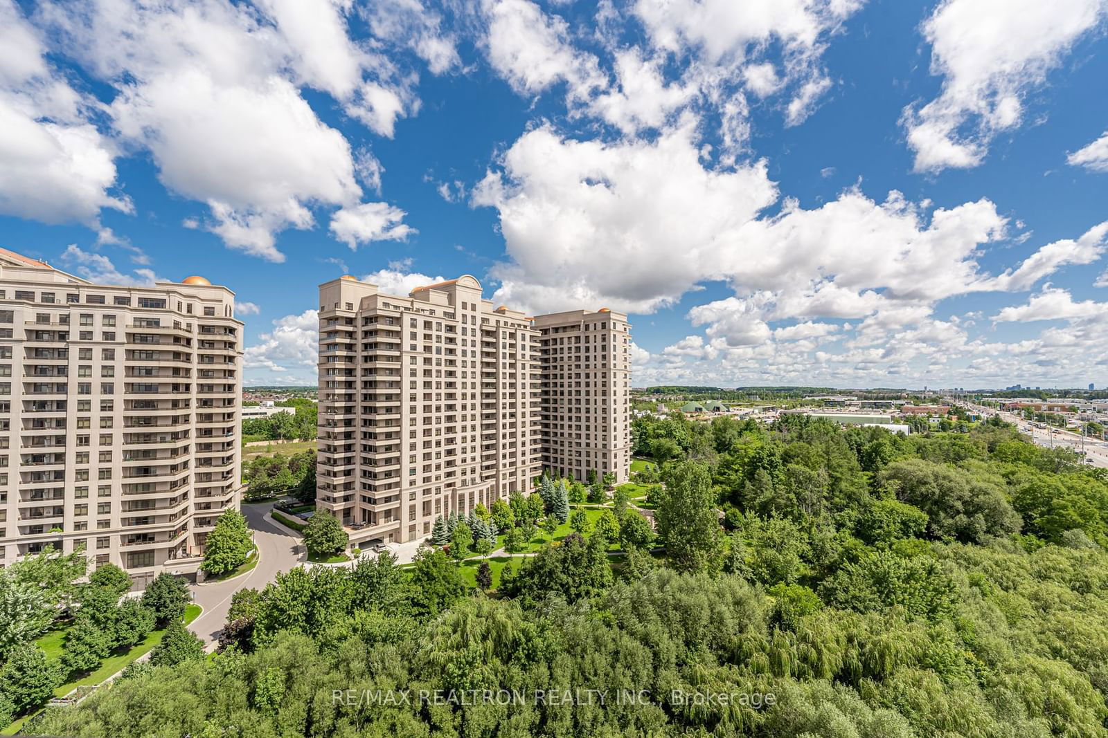 9225 Jane St, unit 1108 for sale - image #25