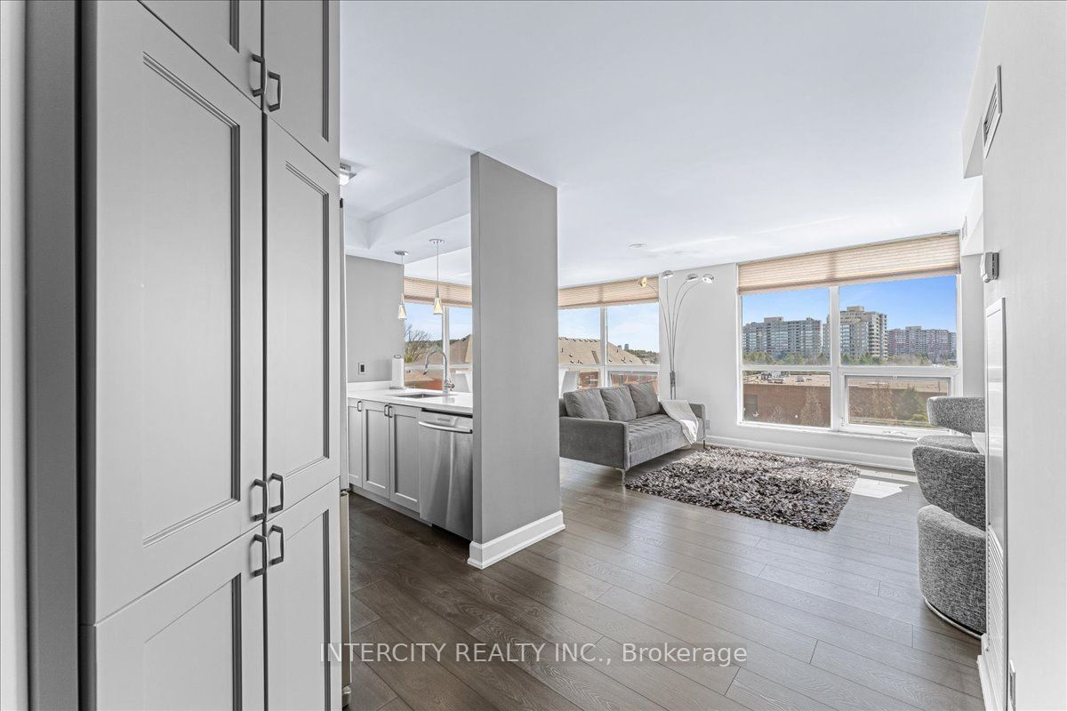 18 Harding Blvd, unit 408 for sale - image #12