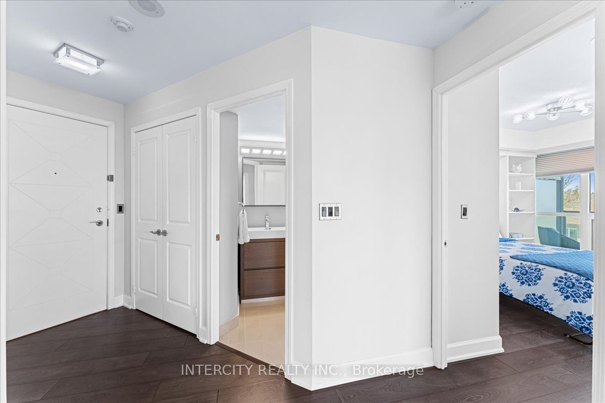 18 Harding Blvd, unit 408 for sale - image #32