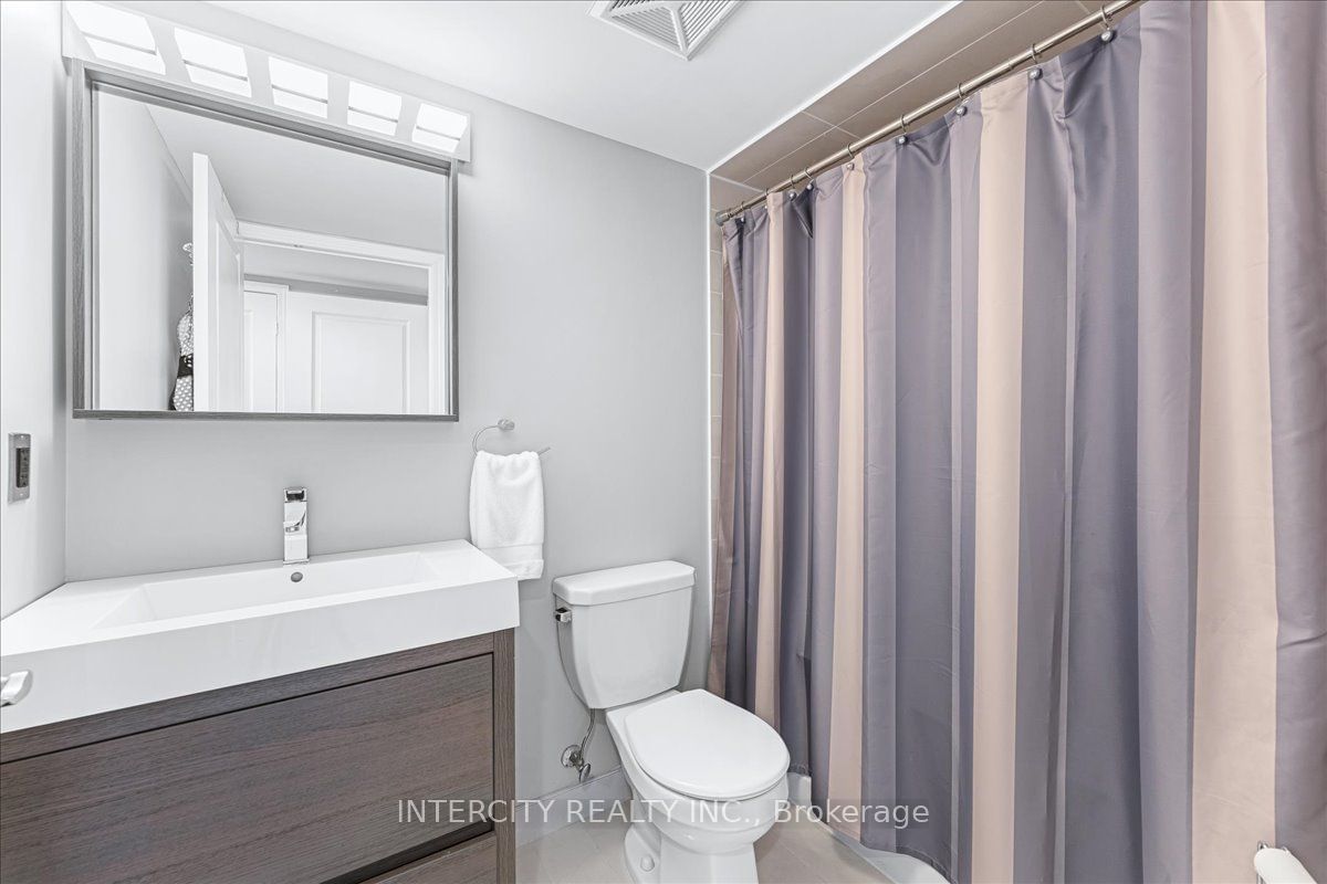 18 Harding Blvd, unit 408 for sale - image #40