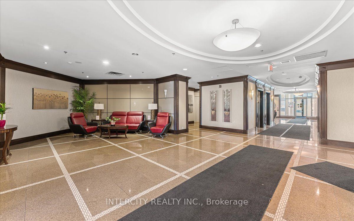 18 Harding Blvd, unit 408 for sale - image #5