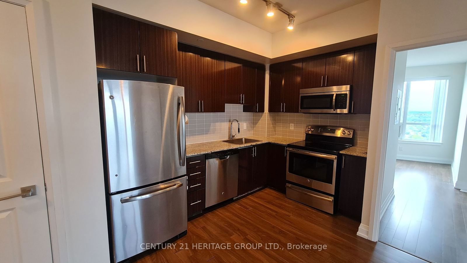 7171 Yonge St, unit 1207 for rent - image #7