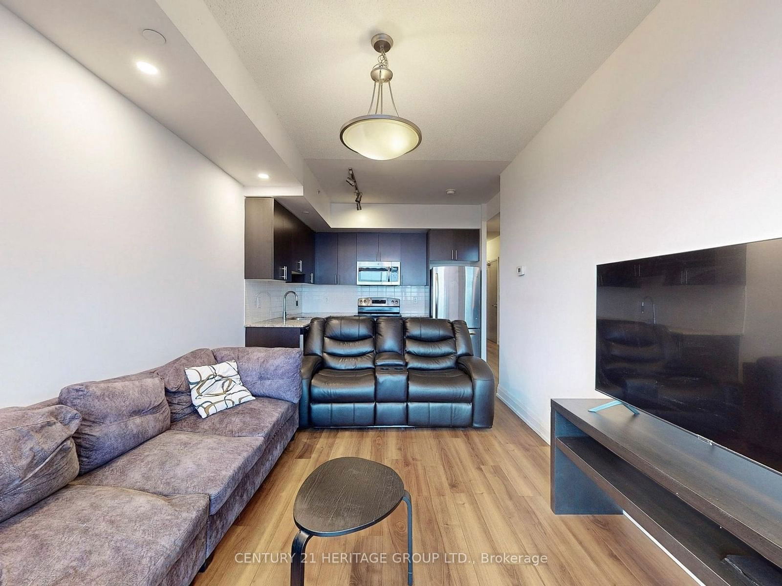 7165 Yonge St, unit 535 for rent - image #17