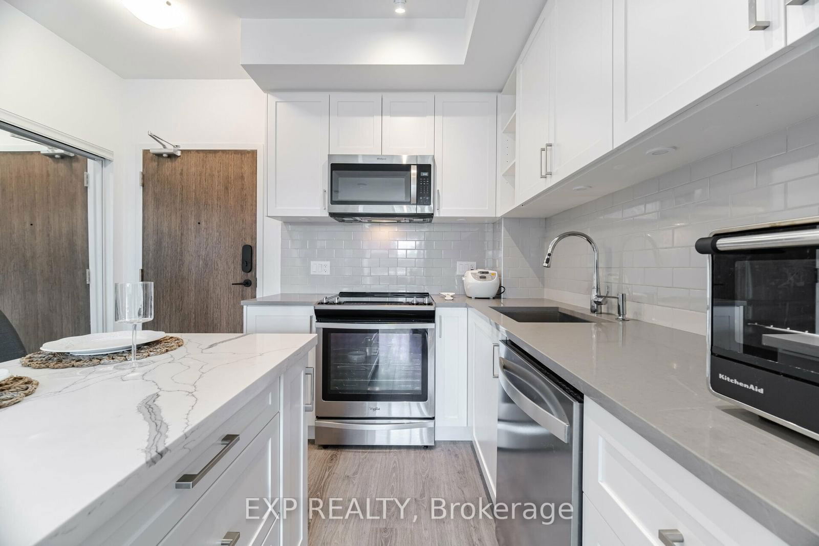 100 Eagle Rock Way, unit 813 for sale - image #10