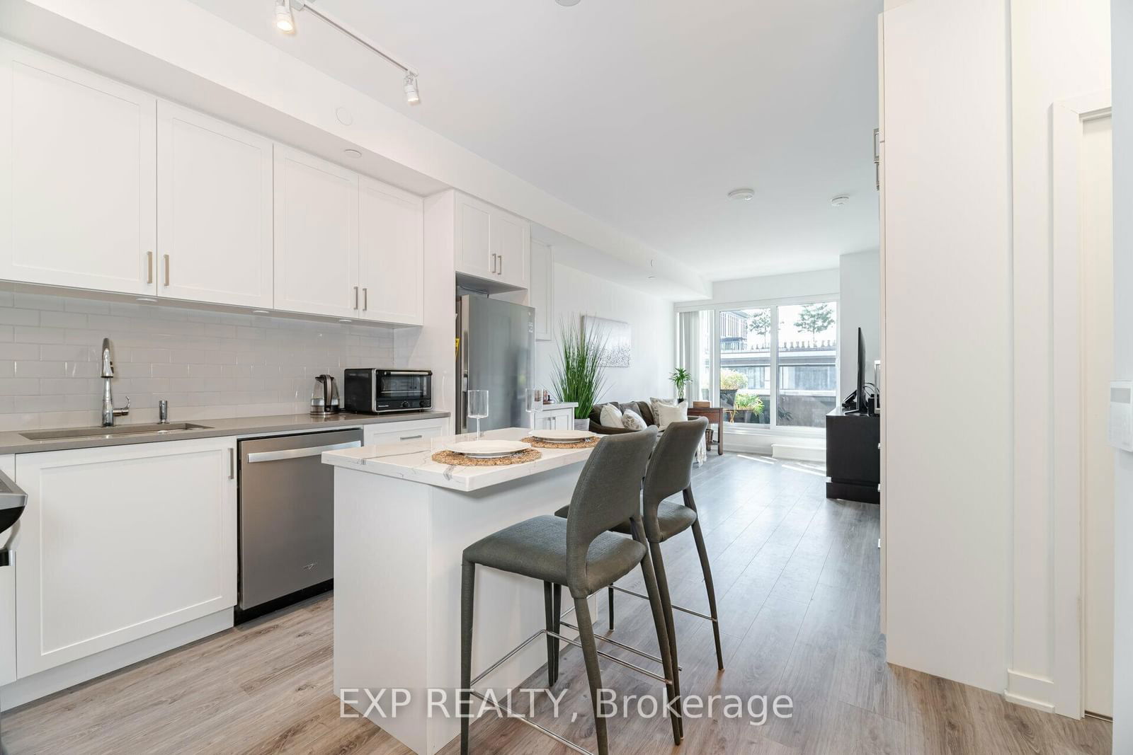 100 Eagle Rock Way, unit 813 for sale