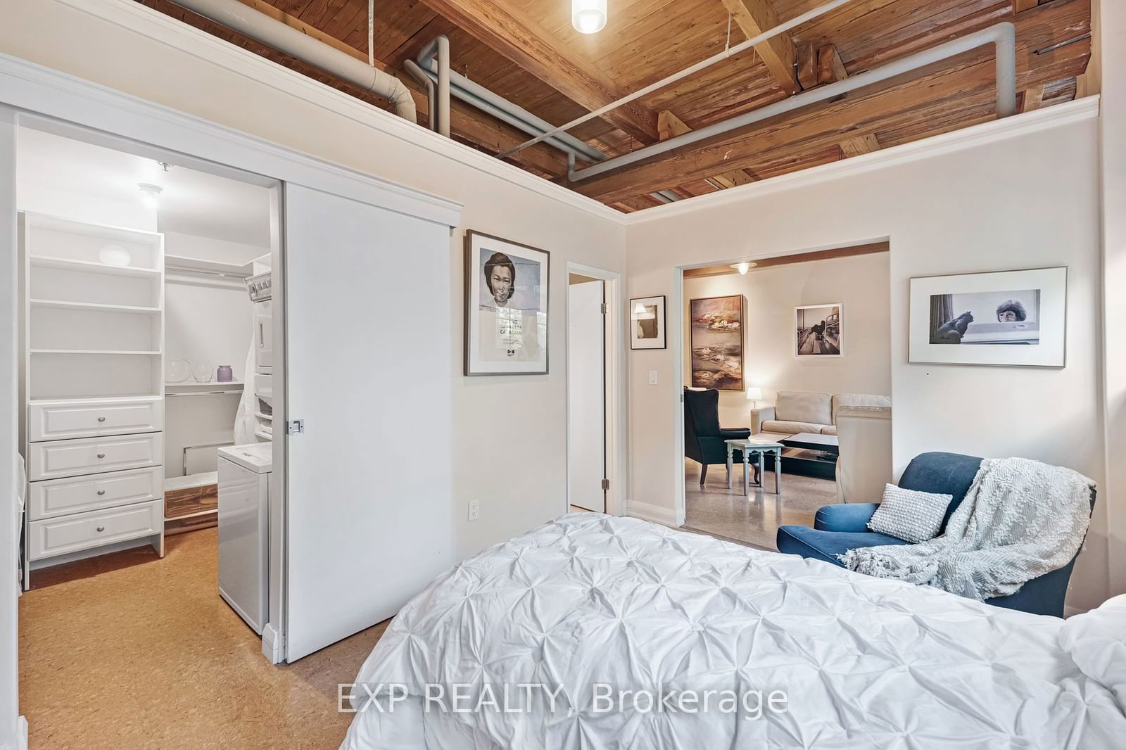 543 Timothy St, unit 103 for sale - image #10