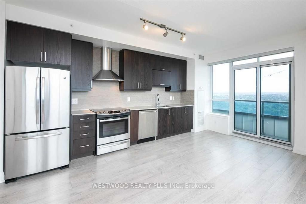 7161 Yonge St, unit Lph3-15 for sale - image #2