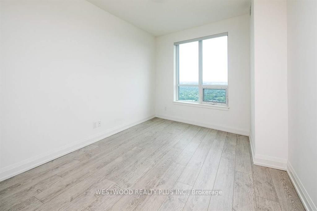 7161 Yonge St, unit Lph3-15 for sale - image #6